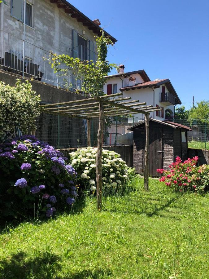 The Children Smile- With Private Garden Διαμέρισμα Colico Εξωτερικό φωτογραφία
